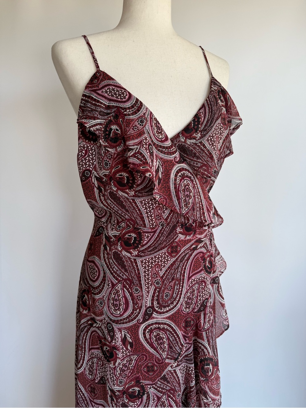 Express Paisley Ruffle Maxi Dress Red Ruffle V-Neck Spaghetti Strap Large - Picture 14 of 15